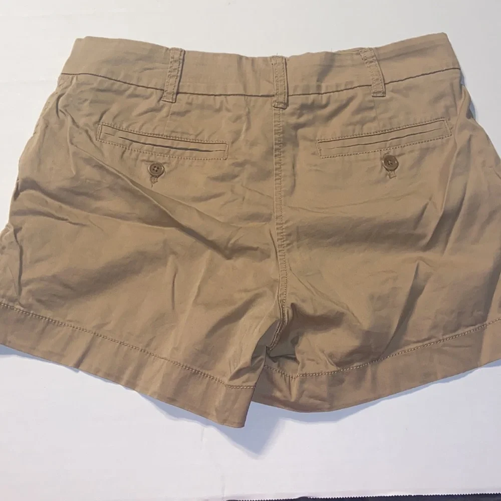 Khaki J. Crew Chino shorts size 4